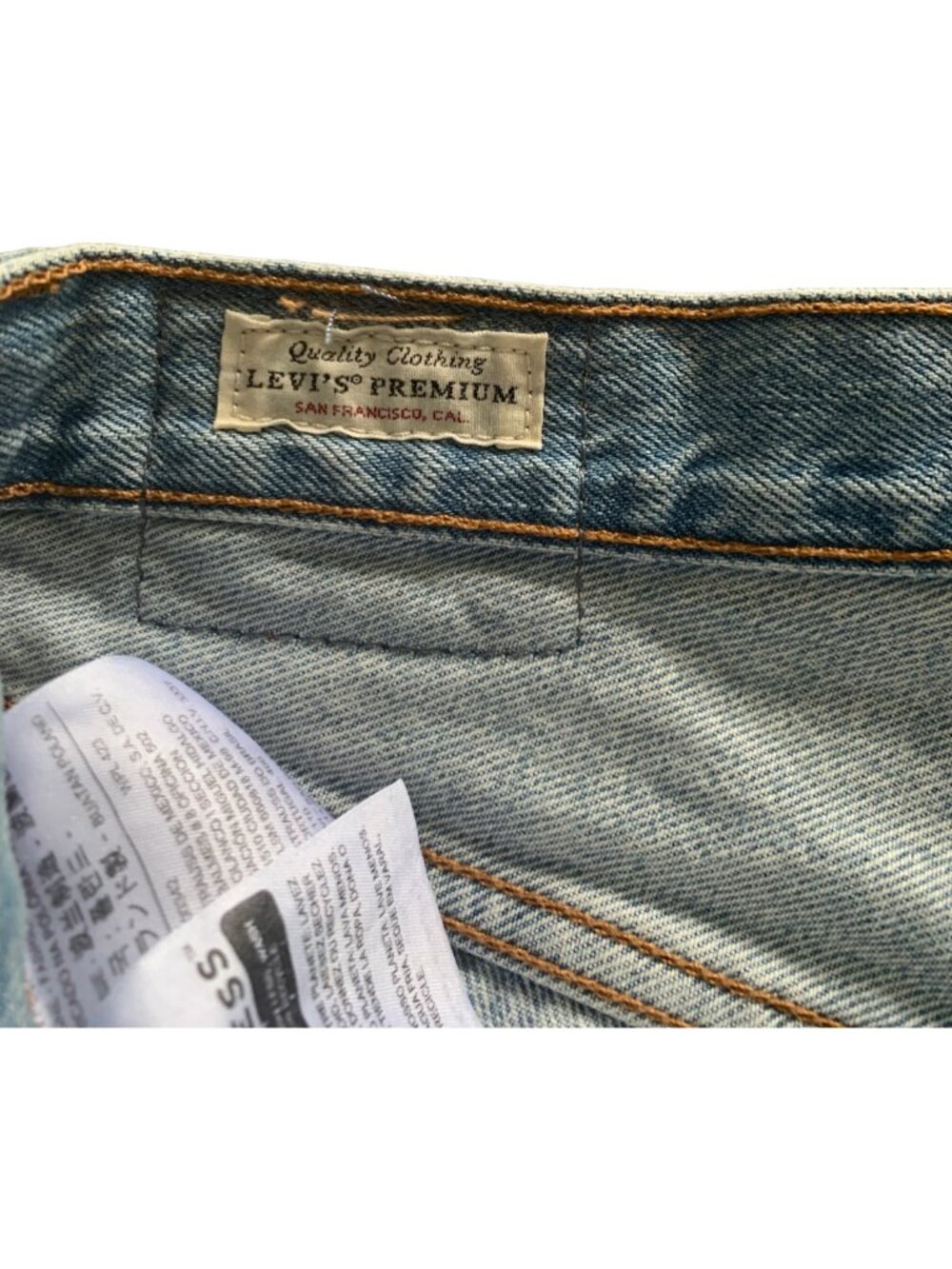 LEVI'S Fault Line Light Wash 501 High Rise Distressed Denim Shorts Sz 27 - Picture 9 of 9